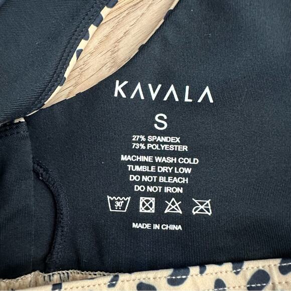 Kavala CHEETAH BALIAN CROP Size Small - Picture 9 of 10